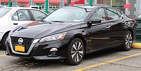 2019 Nissan Altima SL 2.5L front 3.22.19.jpg